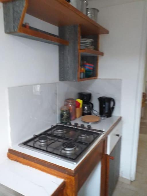 Maison Creole Chaleureuse Avec Stationnement Ле Госие Екстериор снимка
